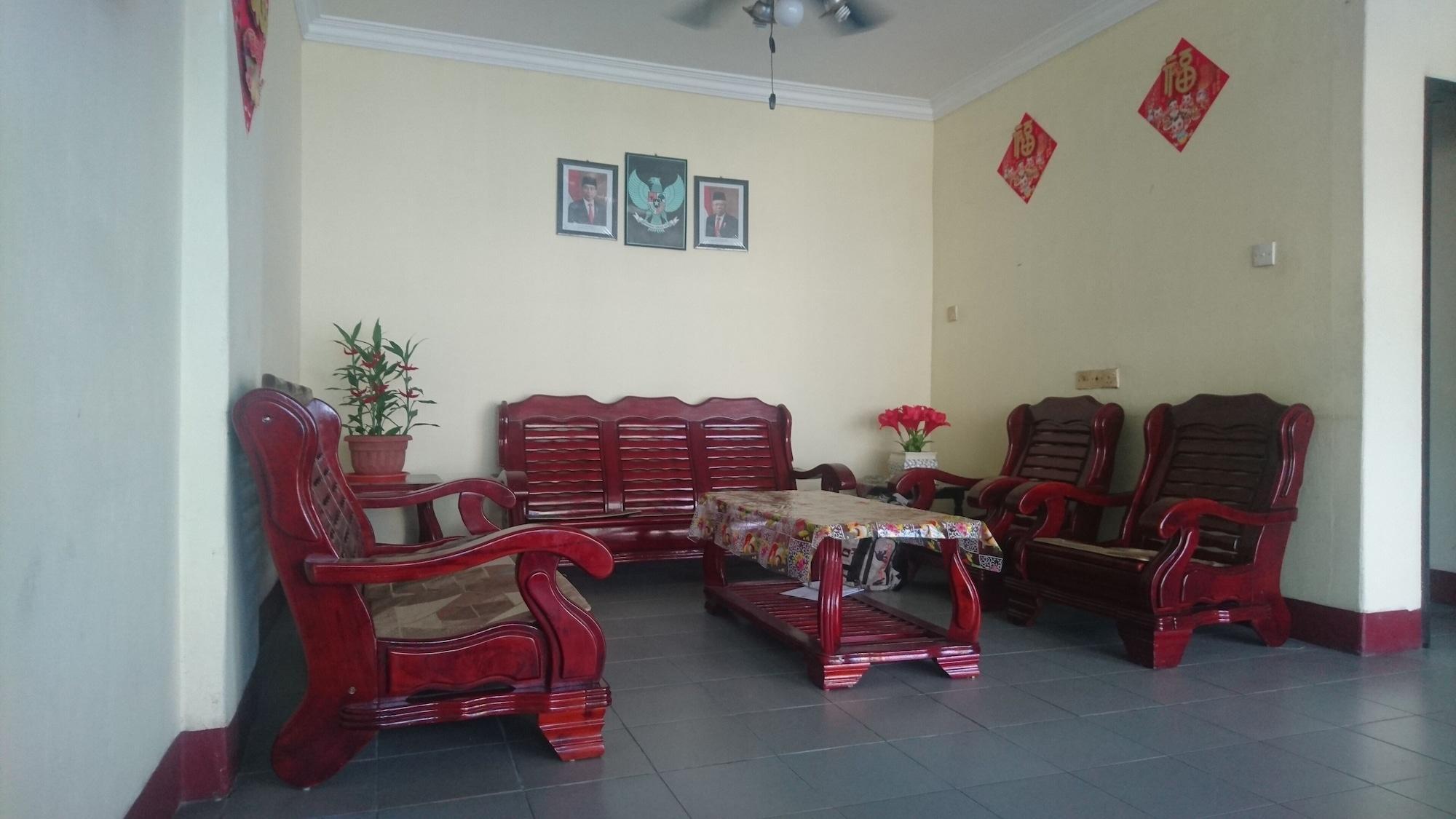 Hotel Pelita Terang Нагоя Экстерьер фото