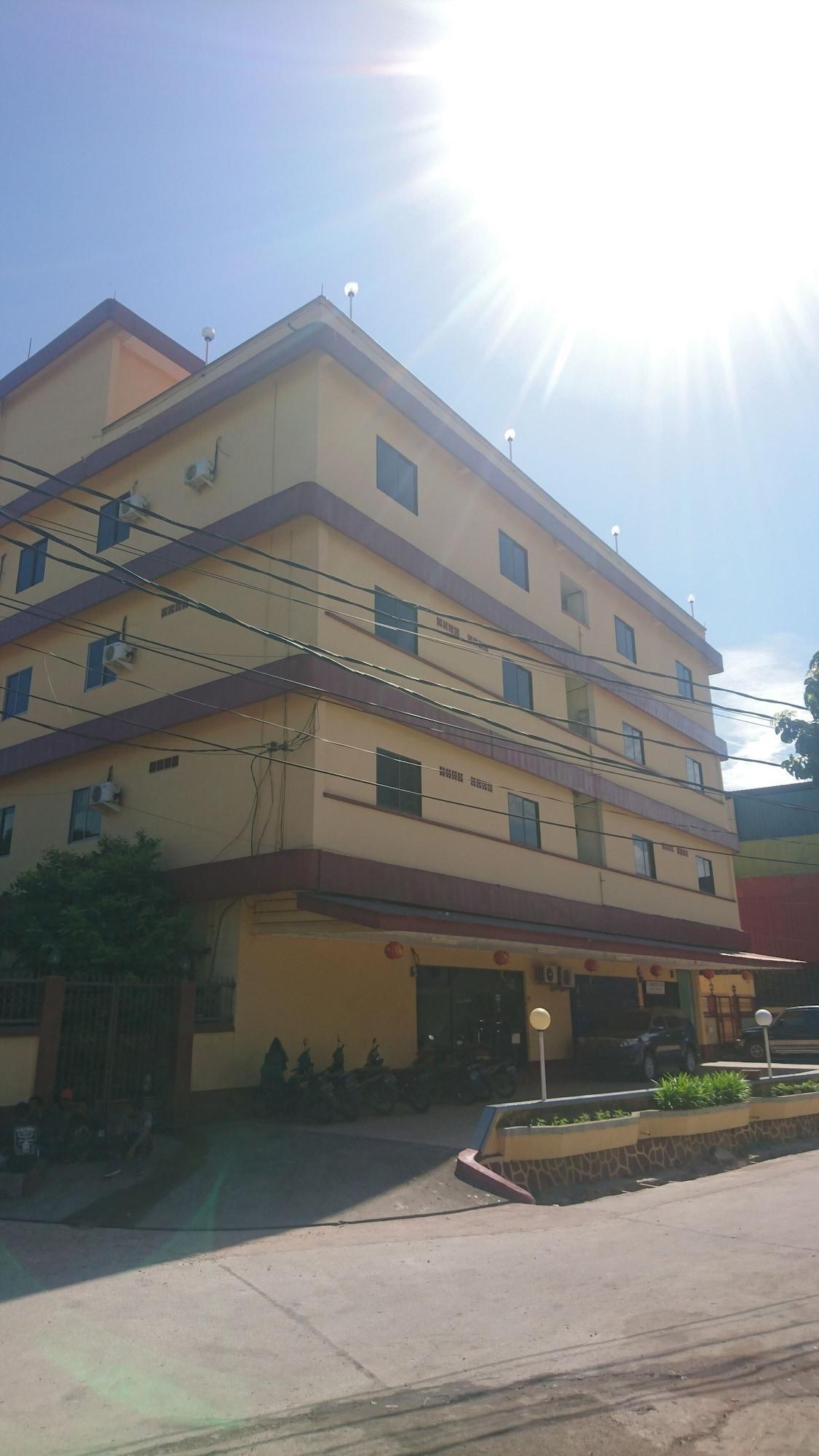 Hotel Pelita Terang Нагоя Экстерьер фото